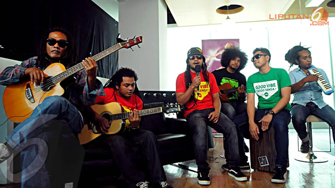band-140224c.jpg