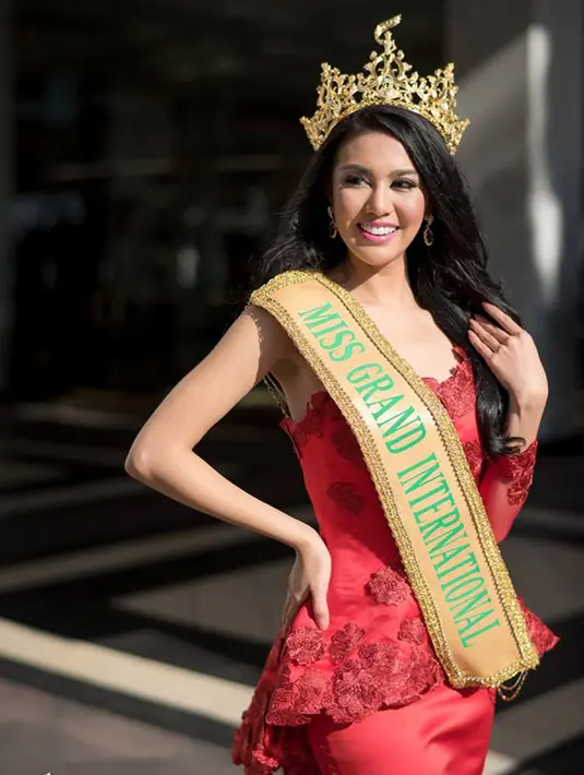 Ariska Putri Pertiwi atau yang biasa disapa Ika, berhasil mengungguli 73 kontestan lainnya dari berbagai negara untuk menjadi duta perdamaian dunia, menyuarakan anti peperangan. (facebook.com/MISSGRANDINTERNATIONAL)