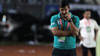 Pelatih Persipura Jayapura, Angel Alfredo Vera. (Bola.com/Nicklas Hanoatubun)