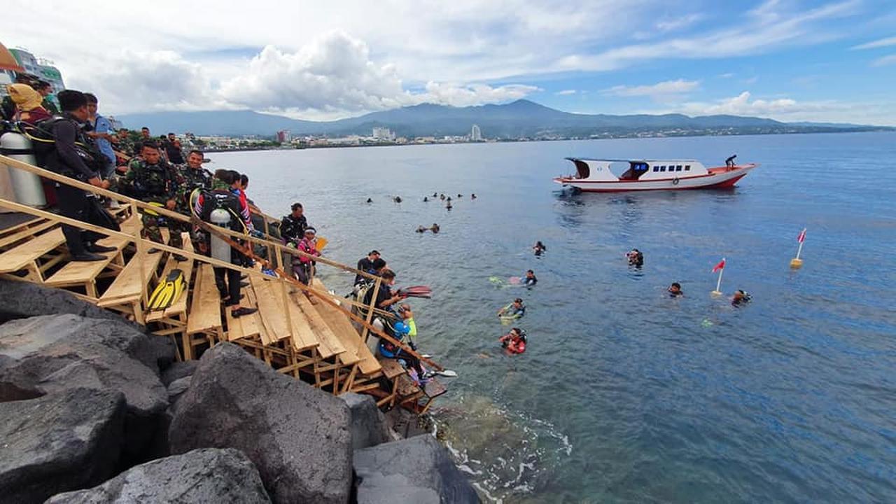 Upaya melindungi, melestarikan dan memanfaatkan sumber daya terumbu karang di Taman Nasional Bunaken secara berkelanjutan.