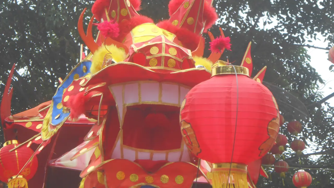 Belasan Naga di Pontianak Ikuti Prosesi Naga Buka Mata