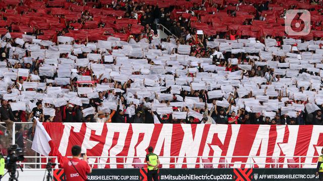 Saksikan Laga Kualifikasi AFF 2022, Suporter Padati Tribun Gelora Bung Karno Jakarta