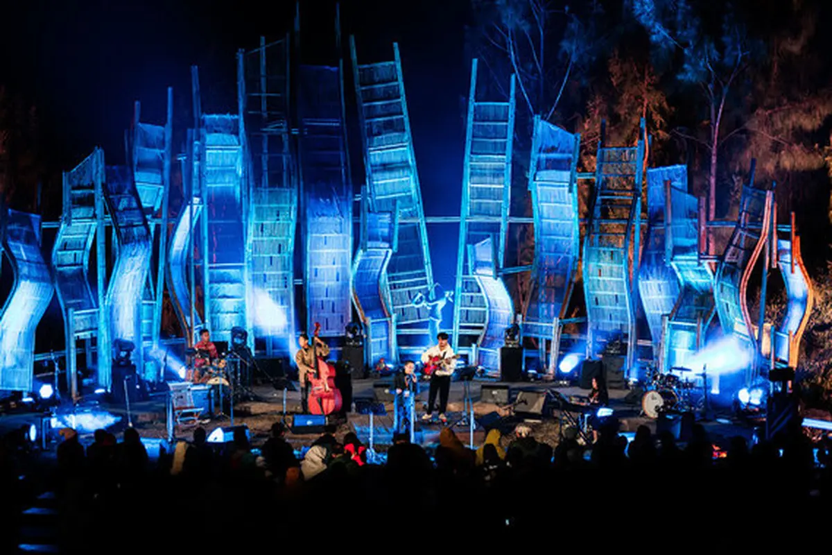Kolaborasi Musik, Wisata, dan Ekonomi Lokal: Jazz Gunung Bromo 2024 Memikat Penonton