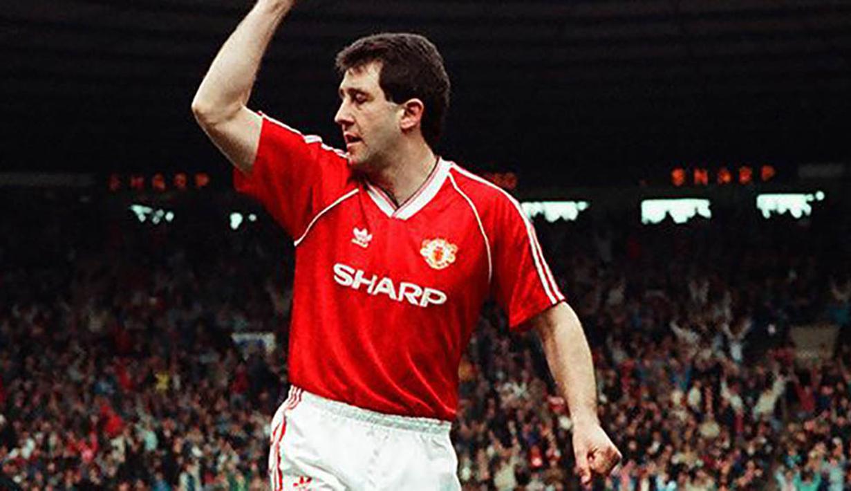5 Pemain Nomor Punggung 7 Terburuk di Manchester United ...
