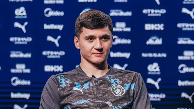 Man City Resmi Merekrut Bek Muda Asal Uzbekistan, Abdukodir Khusanov
