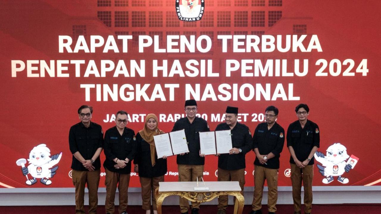 Total ada 89 caleg lolos ke DPR RI dari dapil Jabar. Di antaranya ada istri mantan Gubernur Jawa Barat Ridwan Kamil, Atalia Praratya. Selain itu, ada juga nama pelawak Denny Cagur.<br>