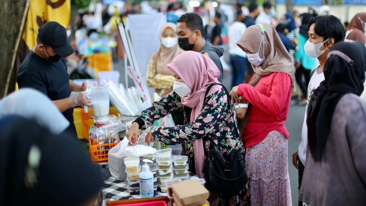 Suasana pasar takjil di kawasan Perkotaan Banyuwangi. (Istimewa)