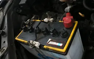 Cara Gampang Merawat Aki Basah dan Kering pada Mobil