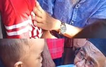 Momen Pilu Bocah Menangis di Pemakaman Ibunya, Aksi Kakek Coba Menenangkan Bikin Haru