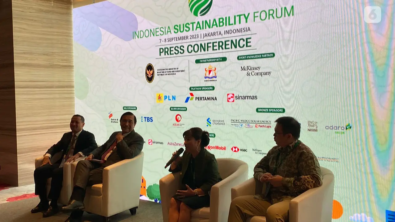 Ketua Umum Asosiasi Pengusaha Indonesia (Apindo) Shinta Kamdani menyebut KTT ASEAN membuahkan banyak kerja sama bisnis antar anggota (Liputan6.com/Teddy Tri Setio Berty)