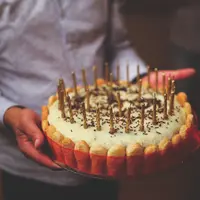 Ilustrasi kue ulang tahun cheese | Kaboompics .com dari Pexels