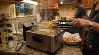7 Panci Deep Fryer Kecil Terbaik yang Wajib Dimiliki Rumah Tangga Modern