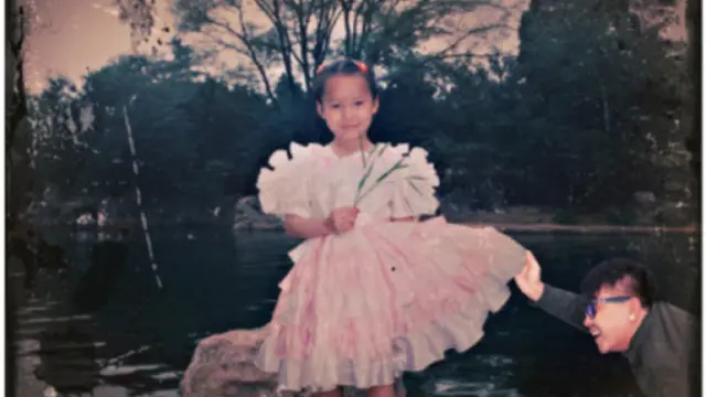 Pria Edit Dirinya ke Foto Masa Kecil Kekasih, Bukan Romantis Malah Menyeramkan