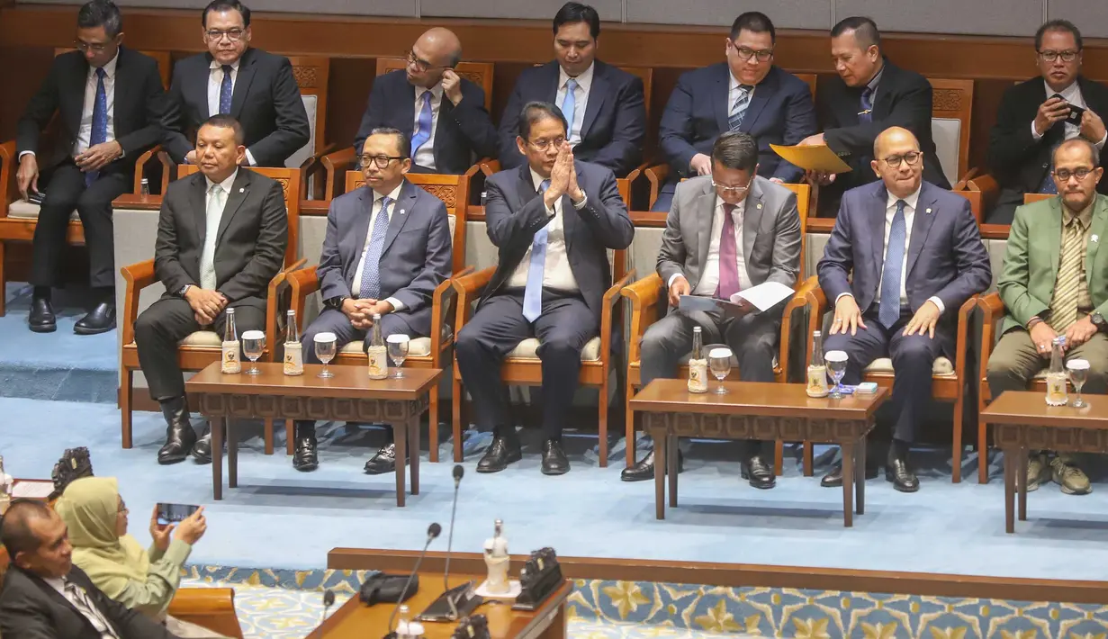Menteri Keuangan Purbaya Yudhi Sadewa saat menghadiri rapat paripurna pengesahan Undang-Undang Pusat Finansial Internasional Indonesia (PFII) di Kompleks Parlemen, Senayan, Jakarta, Selasa (21/07/2026). (KLY/Arie Basuki)