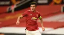 2. Harry Maguire (87 juta euro) - Harry Maguire menjadi bek termahal sepanjang sejarah yang dibeli Manchester United. Pemain berusia dilabuhkan Manchester United dari Leicester City dengan harga transfer 87 juta euro. (AFP/Oli Scarff)