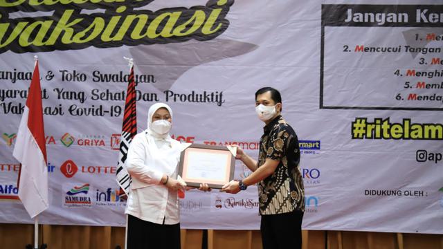 Ribuan Pekerja Ritel Sudah Divaksin, Menaker Ida Harap Herd Immunity Segera Terbentuk