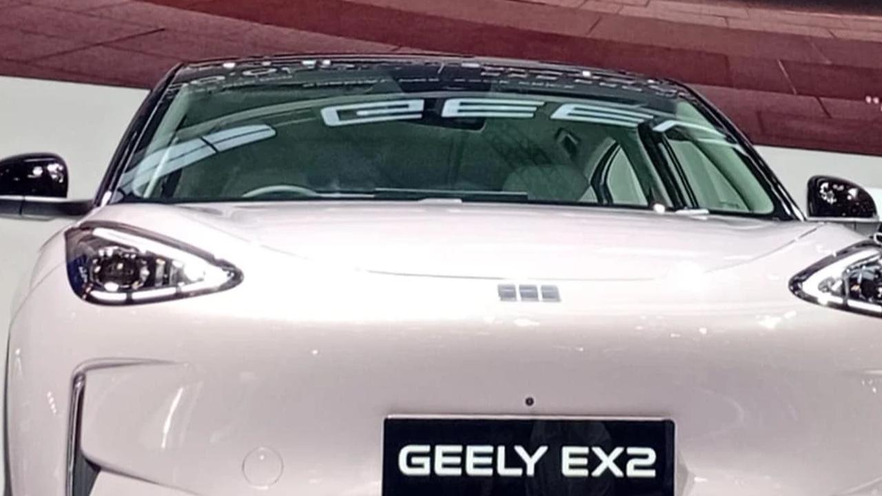 GEELY EX2