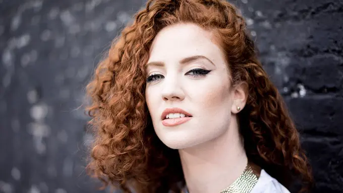 [Bintang] Jess Glynne