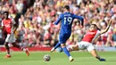 Pada menit ke-57, giliran Chelsea yang mempunyai peluang menambah gol. Tembakan Mason Mount dari luar kotak penalti memanfaatkan umpan pendek Romelu Lukaku masih melebar dari gawang Arsenal. (Foto: AFP/Justin Tallis)