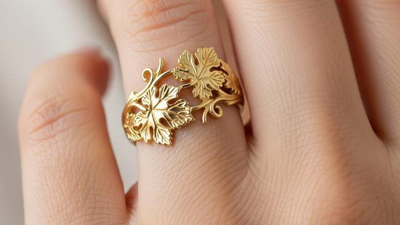 7 Cincin Model Daun Anggur  yang Cantik dan Estetik untuk Koleksi Perhiasanmu di 2025