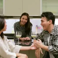 Webseries Crazy Girlfriend 2 episode 10 makin membuat penasaran.