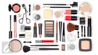 Ilustrasi Make Up (iStockphoto)