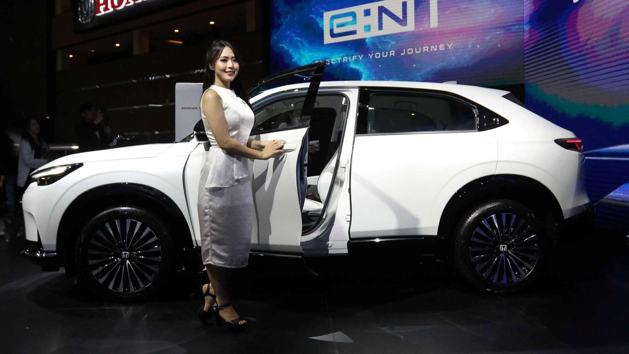 Mobil baru di IIMS 2025