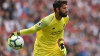 Kiper Liverpool asal Brasil, Alisson. (AFP/Oli Scarff)
