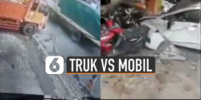 VIDEO: Truk vs Mobil di Pantura, Satu Toko Turut Dihantam