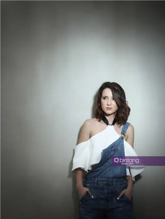 Sebagai aktris, ia juga masih menyimpan impian dalam akting. Ia Ingin bermain di segala genre. Genre apapun yang dikerjakan harus memberikan dampak yang terbaik. (Bambang E. Ros/Bintang.com)