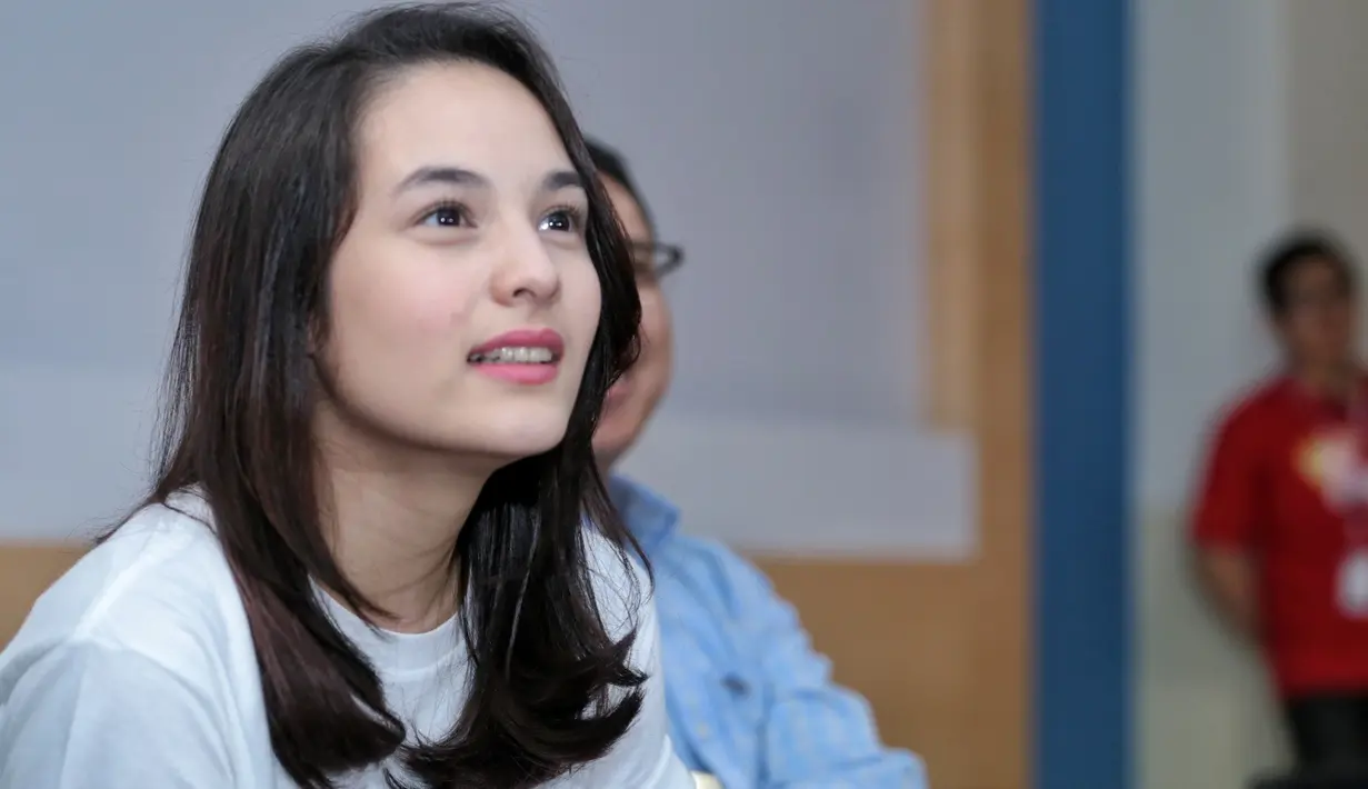 Lantas seperti apa tanggapan Chelsea Islan mendapat pujian dari sutradara hebat tersebut. "Pastinya bersyukur banget, It's a blessing for me," ungkap Chelsea Islan saat ditemui di kawasan Kemanggisan, Jakbar, Rabu (26/10/2016). (Adrian Putra/Bintang.com)