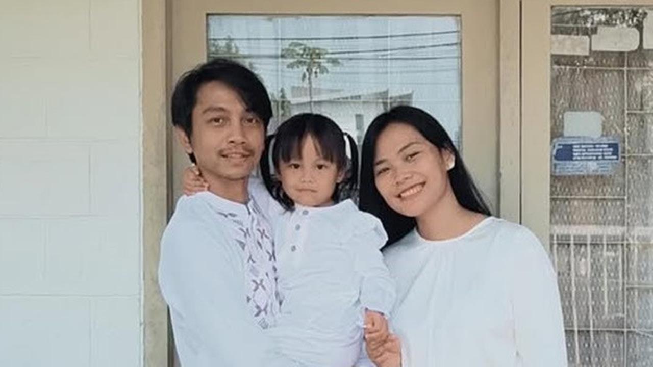 Momen Fiersa Besari Ajak Kinasih Sang Putri ke Bioskip Pertama Kalinya, Sekeluarga Soft Semua Curi Perhatian