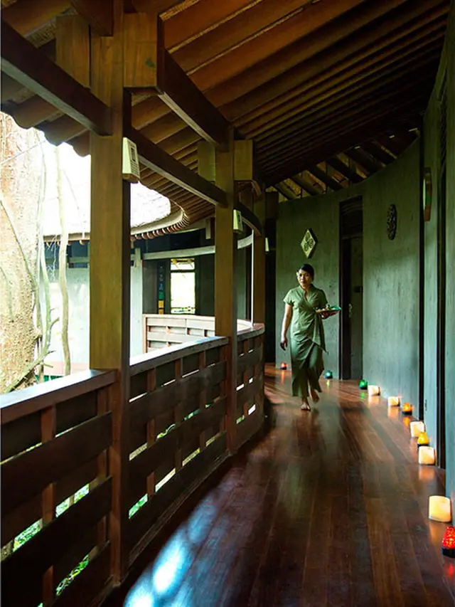 Spa dengan atmosfer air terjun