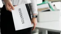 How to Quit a Job Professionally: 8 Steps You Should Follow