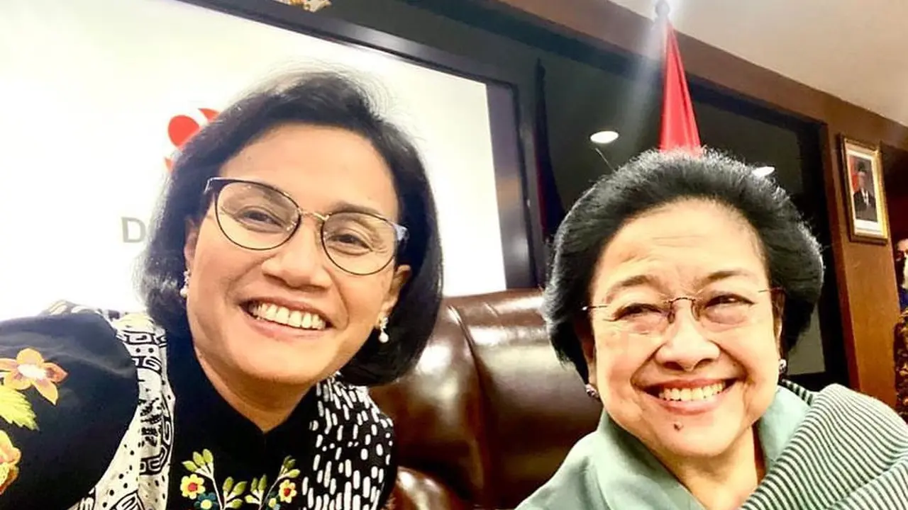 Menteri Keuangan Sri Mulyani Indrawati turut memberikan ucapan selamat ulang tahun kepada mantan Presiden Megawati Soekarnoputri.