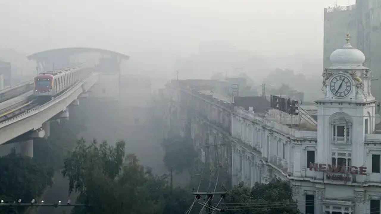 Potret Kota Lahore Pakistan Berselimut Kabut Polusi