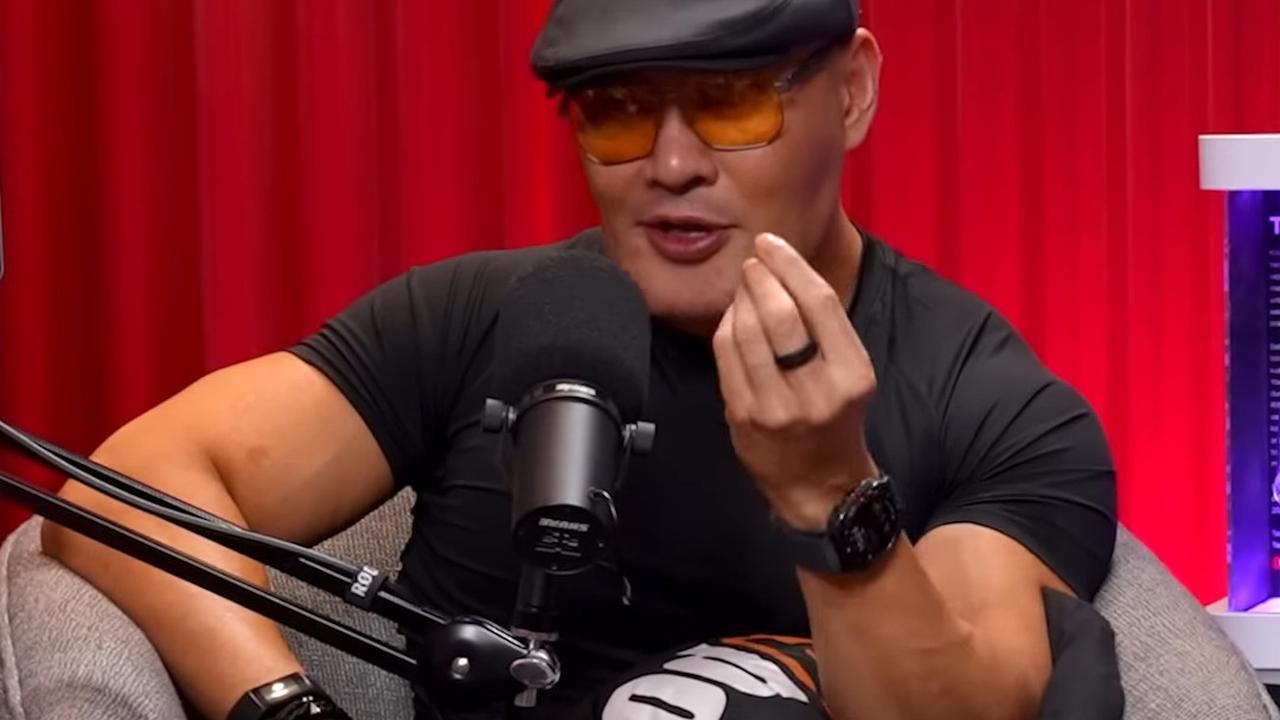 Deddy Corbuzier Ungkap Ayahnya Sopir Mikrolet & Ibunya Penjahit, Dulu Makan Seporsi Bakso Pakai Nasi Untuk Sekeluarga
