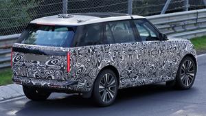 SUV Flagship Land Rover Tertangkap Kamera, Intip Ubahan Terbarunya