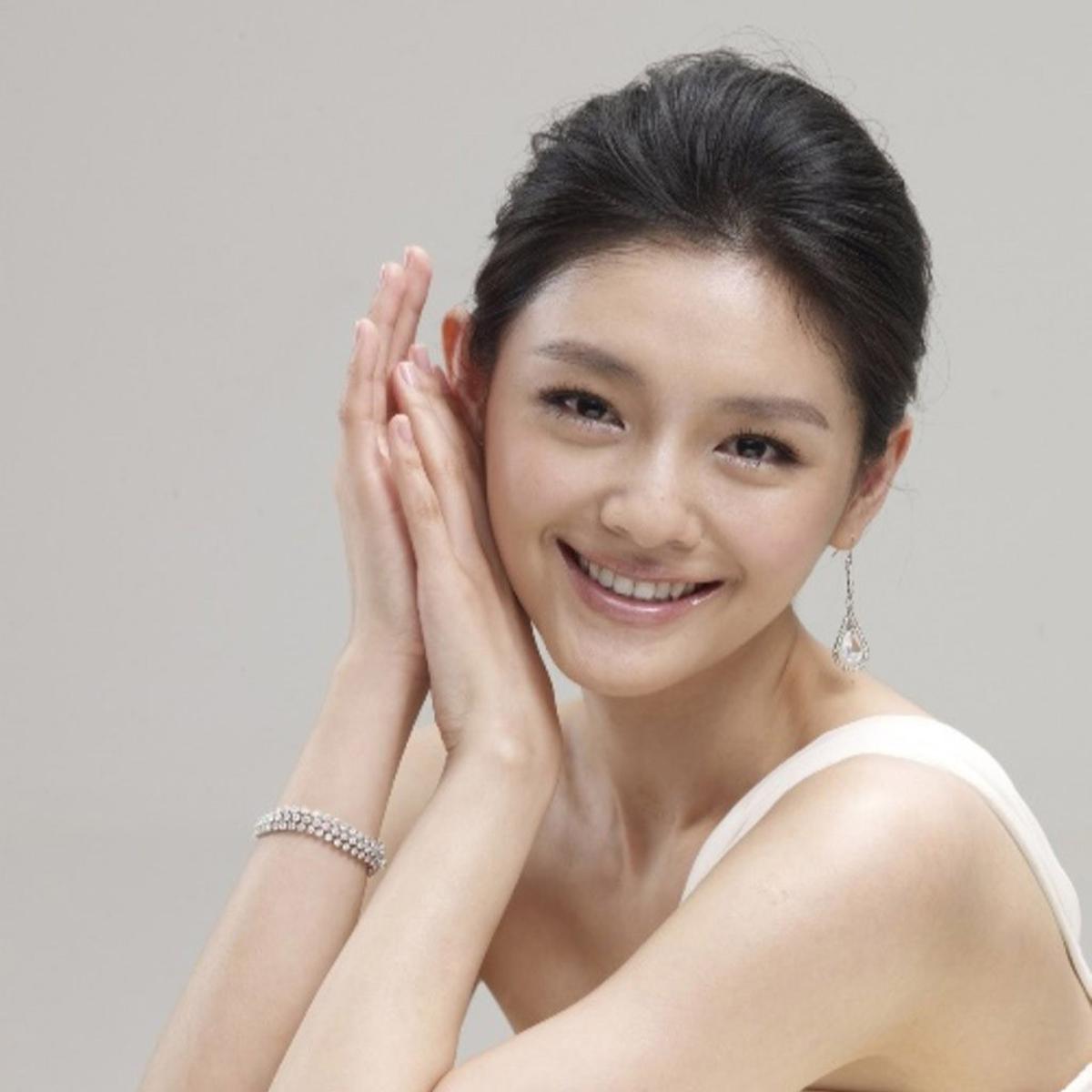 Barbie Hsu