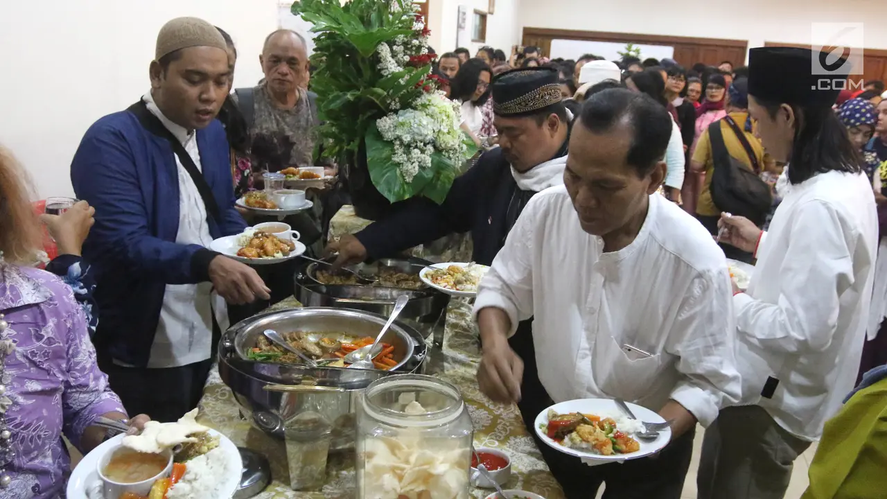 Buka Puasa Bersama di Gereja Katedral