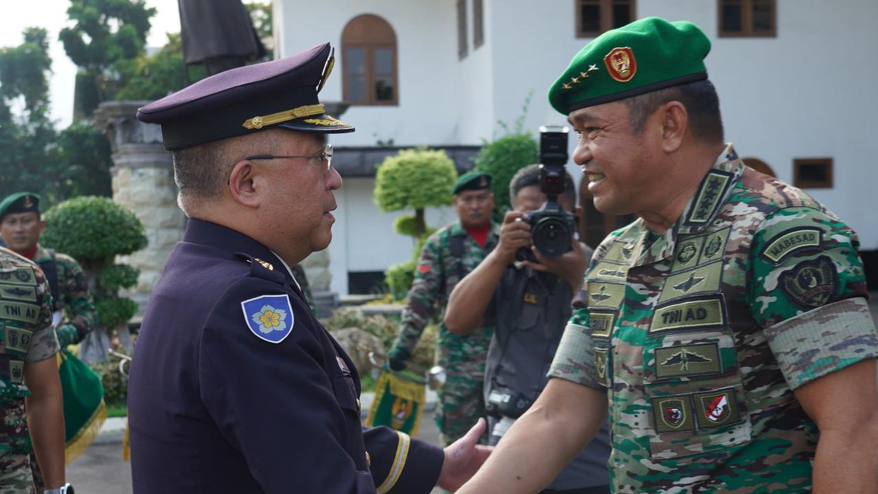 Pererat Hubungan Bilateral, Kasad Terima Kunjungan Kehormatan Kasgab Jepang