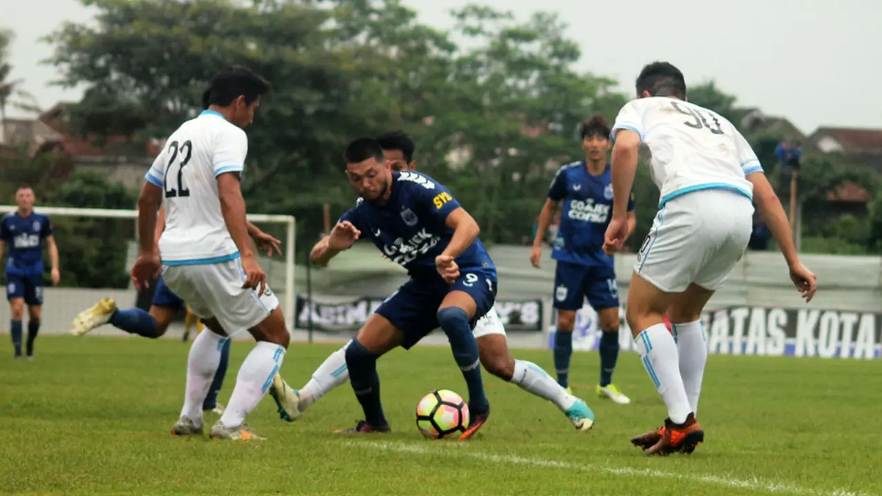 PSIS vs Arema