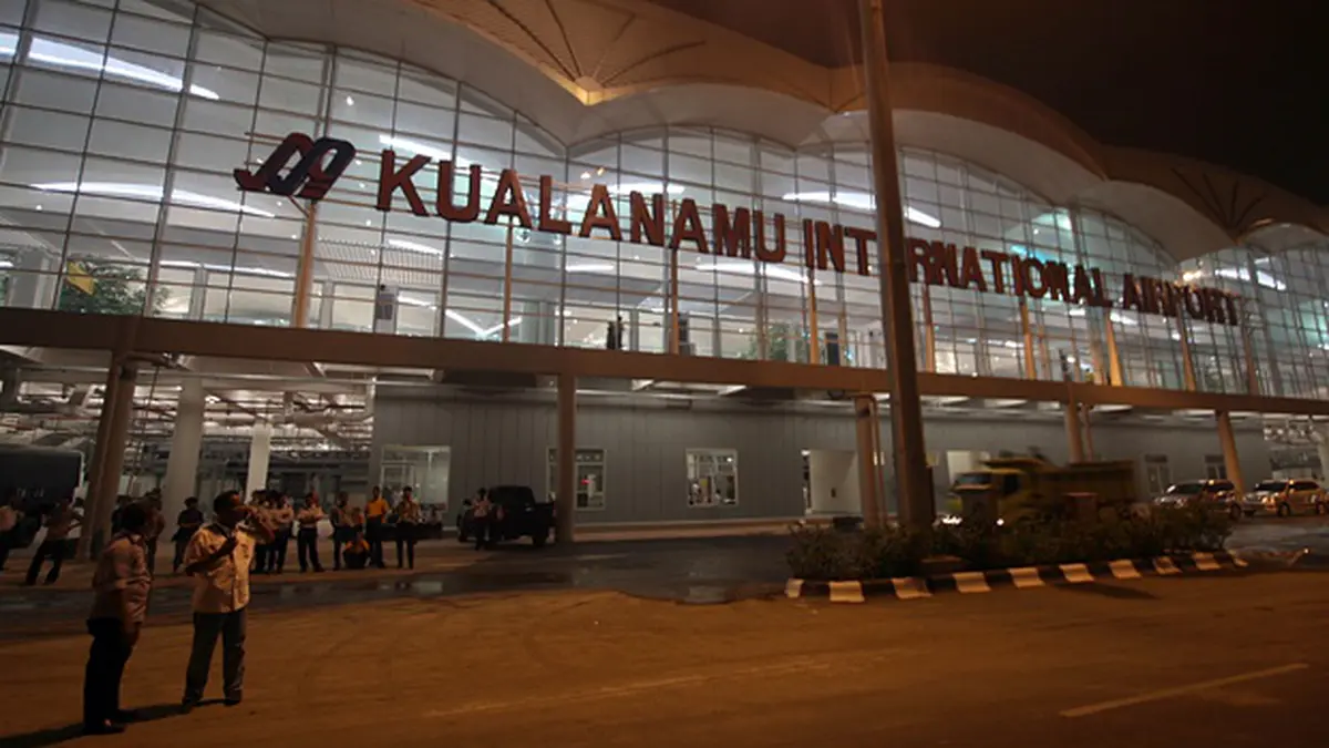 Kualanamu Penumpang libur