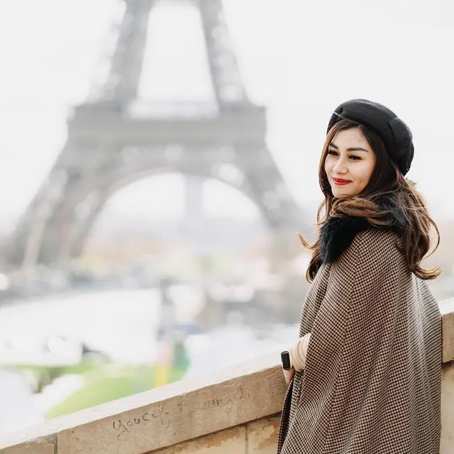 6 Potret Glamor Nisya Ahmad, Adik Raffi Ahmad yang disebut Nebeng Rumah