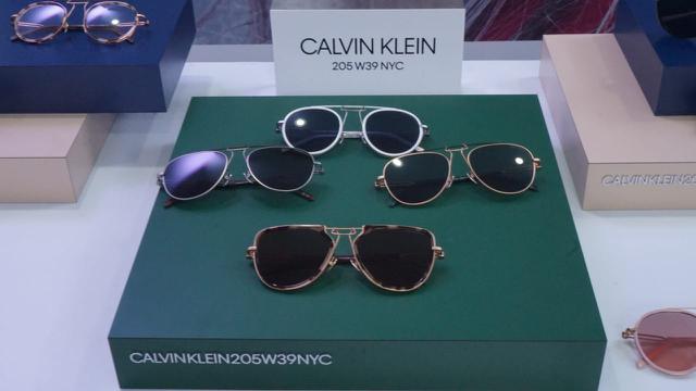 Kacamata Calvin Klein