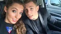 Tiziri Digne (kiri) saat bersama kekasih yang kini jadi bek anyar Barcelona, Lucas Digne (Lebuteur/Liputan6.com)