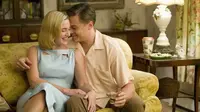 Dilansir dari Cosmopolitan, Revolutionary Road adalah sekuel Titanic jika Jac masih hidup. Teori fans adalah Jack selamat dan mengganti namanya. Ia menikah dengan Rose dan hidup sebagai Frank dan April Wheeler. (DREAMWORKS PICTURES)