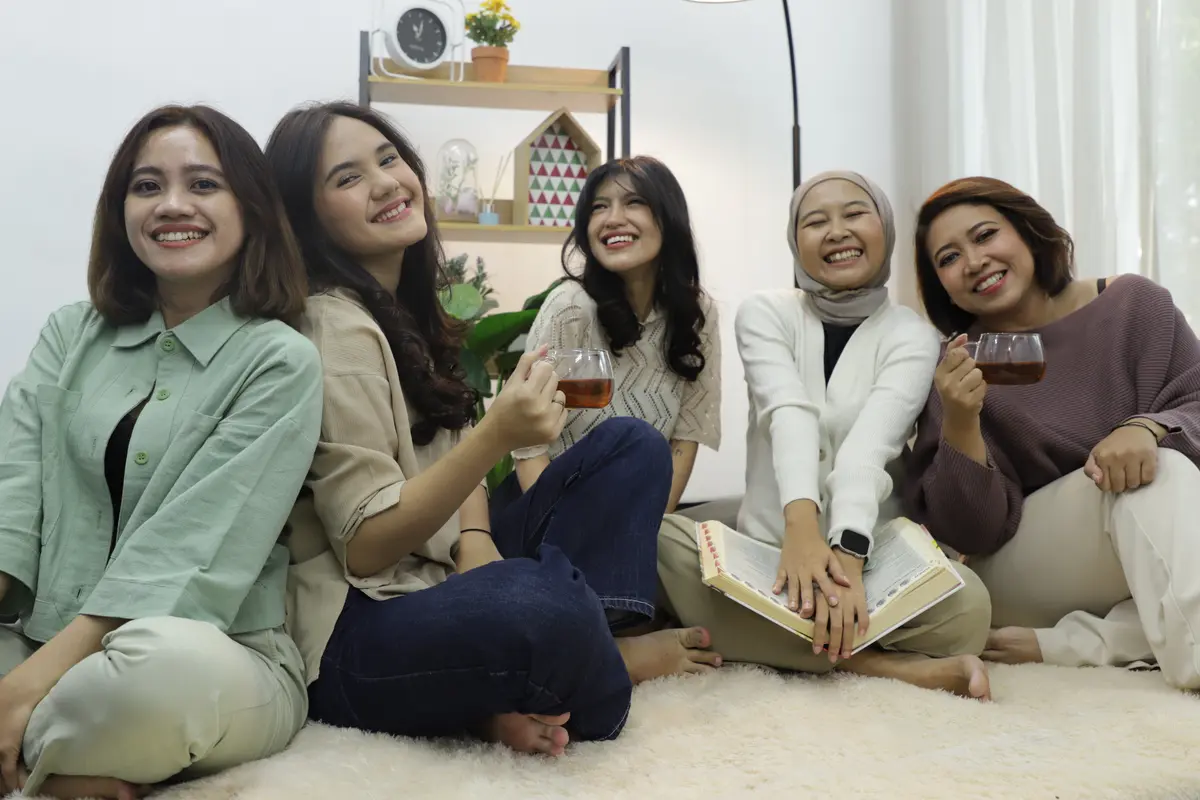 wanita oktober persahabatan sehat