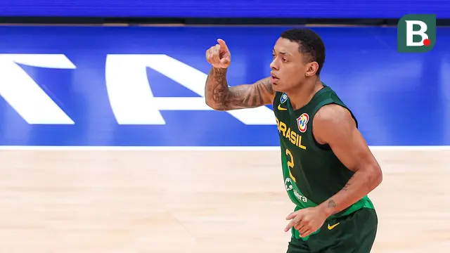 Foto: Aksi Pantang Menyerah Yago Santos Bawa Brasil Melangkah ke Putaran Dua Piala Dunia FIBA 2023