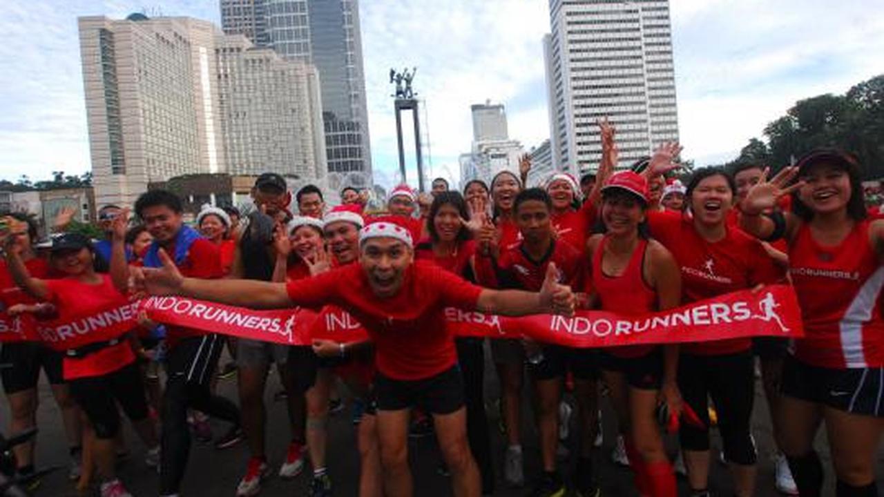Sambut damai Natal dengan lari pagi bertopi 'Santa Claus
